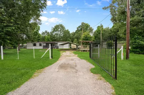 42 County Road 2802, Cleveland, TX 77327