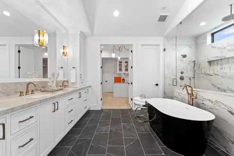 5308 Gibson St, Houston, TX 77007