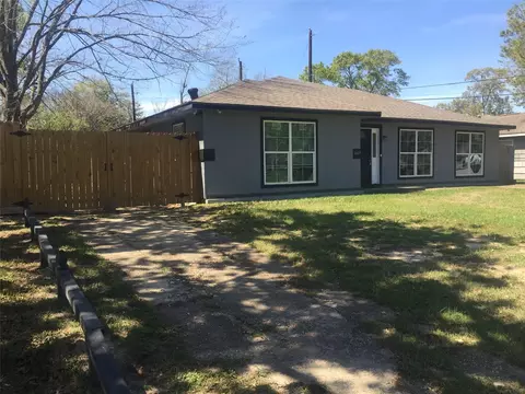 1425 Confederate Road Rd, Houston, TX 77055