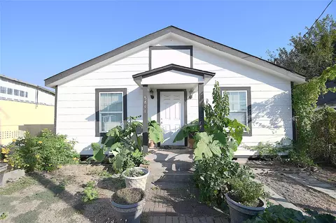 5811 Eastwood St, Houston, TX 77021