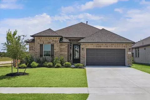1734 Compass Rose Dr, Angleton, TX 77515