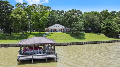 191 Beth Cir, Huntsville, TX 77320