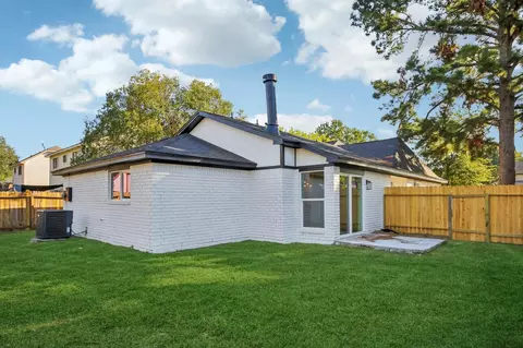 11615 Henley Dr, Houston, TX 77064