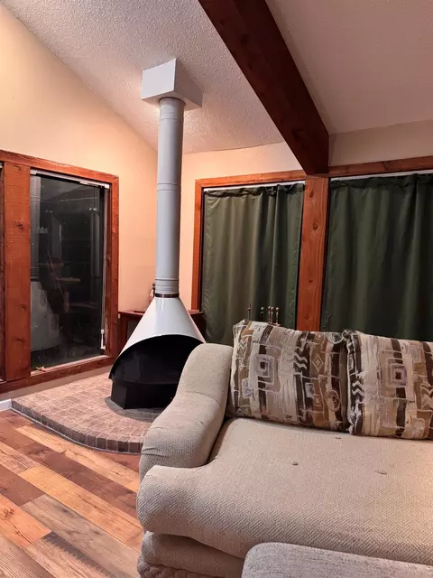 Living - 75 Coral Gables, Trinity, TX 75862 photo 3 of 4