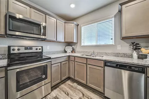 Kitchen - 21155 Gosling Rd #15 C-D, Spring, TX 77388 photo 1 of 2