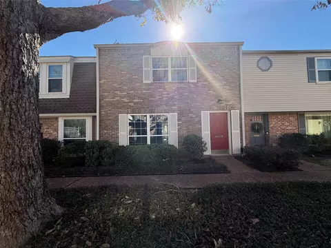 2115 Winrock Blvd #40, Houston, TX 77057