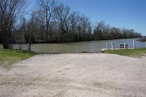 Exterior - 11538 Persimmon St, Willis, TX 77318 photo 8 of 8