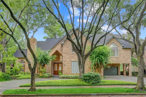3826 Colony Woods Dr, Sugar Land, TX 77479