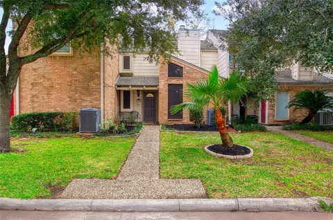 17163 Beaver Springs Dr #14, Houston, TX 77090