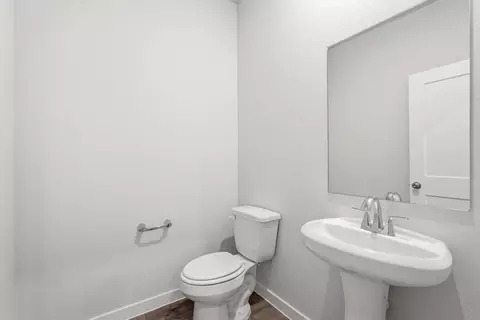 Bath - 29006 Fig Vine Dr, Waller, TX 77484 photo 1 of 4