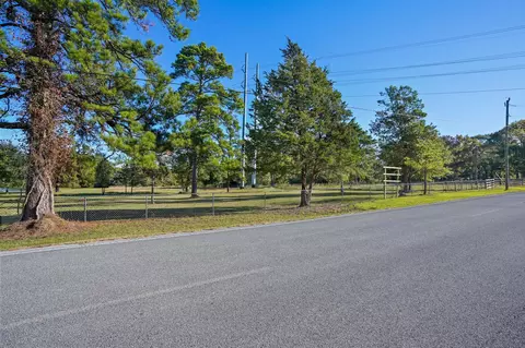 12029 Thompson Rd, Willis, TX 77318 photo 18