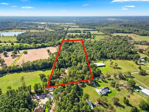 9770 Bilnoski Rd, Willis, TX 77378 photo 1