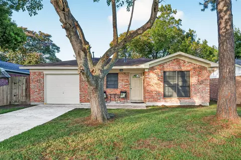313 S Carroll St, La Porte, TX 77571