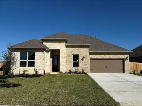 9203 Boardwalk Shore Dr, Baytown, TX 77521