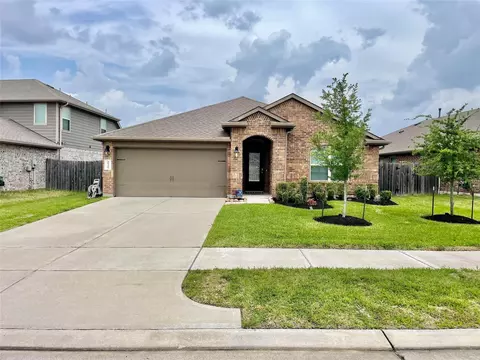 18326 Pin Oak Lake Dr, Richmond, TX 77407