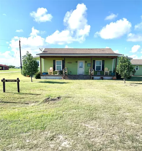 142 Tarpon Dr, Palacios, TX 77465