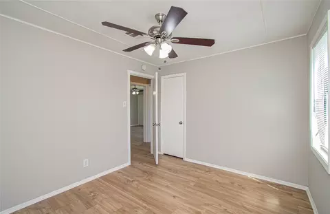 Bedroom - 2802 Windsor Ln, Pasadena, TX 77506 photo 4 of 4
