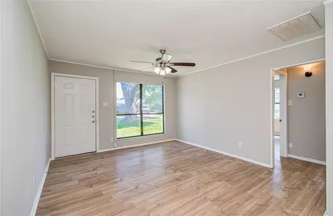Living - 2802 Windsor Ln, Pasadena, TX 77506 photo 3 of 3