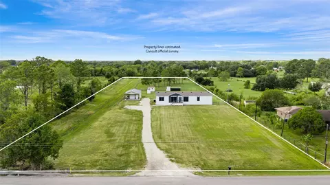 5210 Beaver Rd, Santa Fe, TX 77517