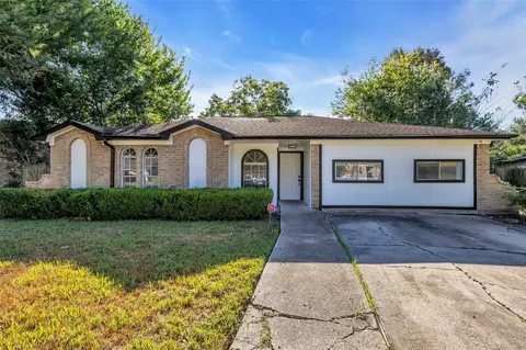 12331 Flushing Meadows Dr, Houston, TX 77089