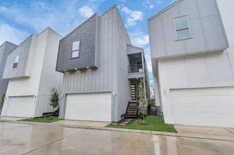 5616 Savyon Dr, Houston, TX 77091