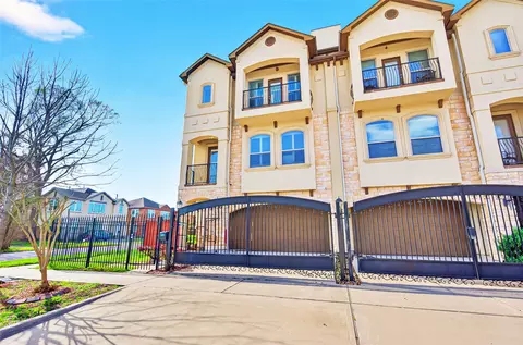 3912 Ennis St, Houston, TX 77004