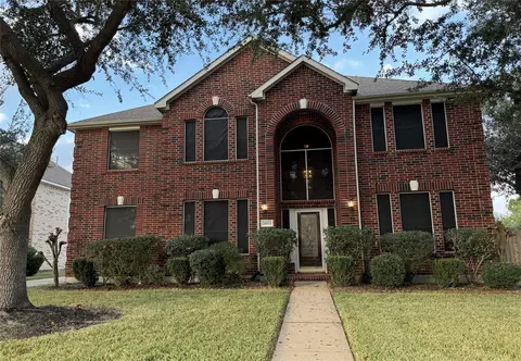 14902 Rock Mill Ln, Sugar Land, TX 77498