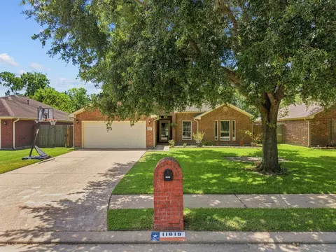 11819 Santa Fe Trl, Santa Fe, TX 77510