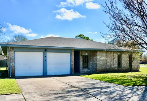 7918 Bunker Wood Ln, Houston, TX 77086