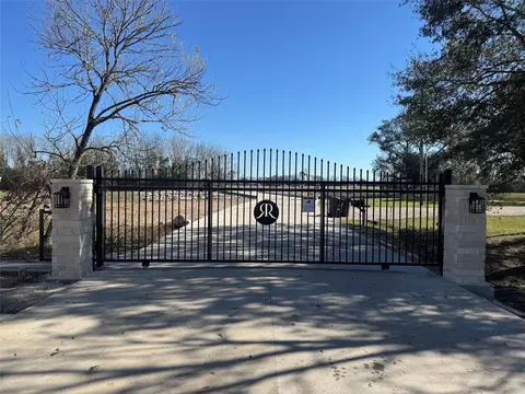 1719 Rymal Ranch Rd, Algoa, TX 77511