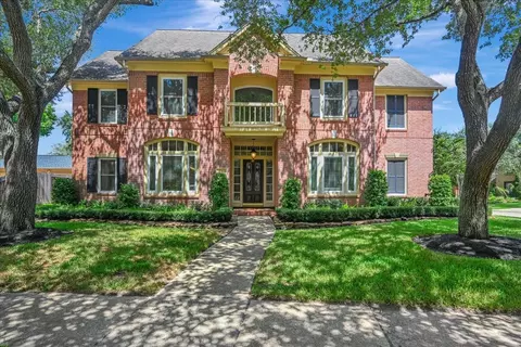 16802 Village Corner Ct, Houston, TX 77059