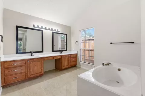 Bath - 2726 Alderleaf Pl, Spring, TX 77388 photo 1 of 4