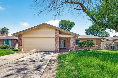 8306 Wayward Rd, Houston, TX 77064