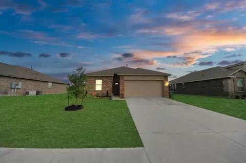 217 Kickapoo Dr, Anahuac, TX 77514 photo 1