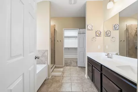 Entry Way - 2729 Skinner Dr, Lorena, TX 76655 photo 4 of 4