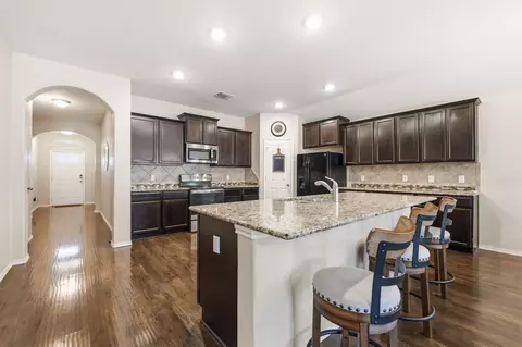 Entry Way - 2729 Skinner Dr, Lorena, TX 76655 photo 2 of 4