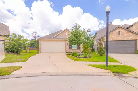 7900 Spring Run Dr, Magnolia, TX 77354