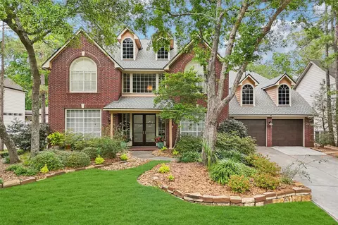 18 Woodmere Pl, The Woodlands, TX 77381