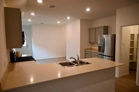Kitchen - 108 Shadow Leaf Trl, Willis, TX 77378 photo 1 of 1