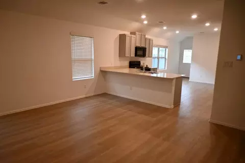 Living - 108 Shadow Leaf Trl, Willis, TX 77378 photo 2 of 2