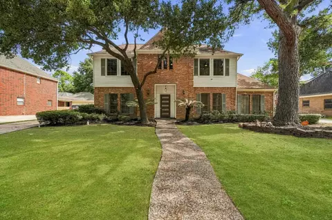 17518 Sandy Cliffs Dr, Houston, TX 77090