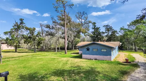 3315 Saint Anne St, Liverpool, TX 77577