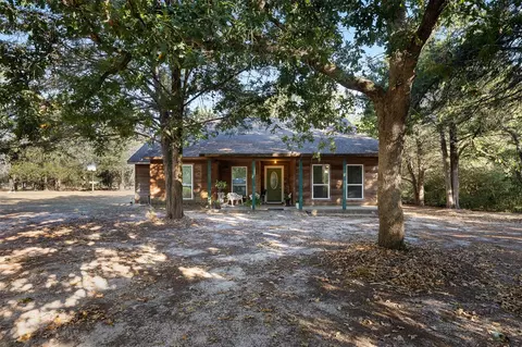 116 Lost Ln, Bellville, TX 77418