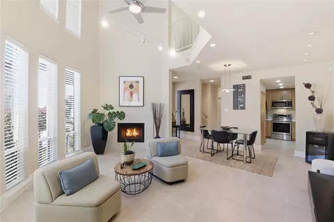 2409 Bering Dr #21, Houston, TX 77057
