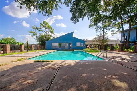 10001 Westpark Dr #69, Houston, TX 77042