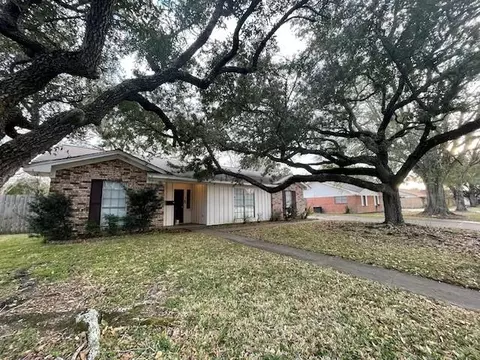 2708 Encino Ave, Bay City, TX 77414