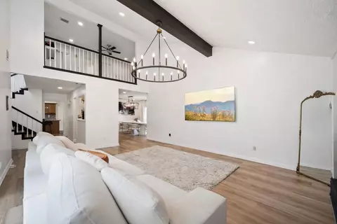 14907 Oak Bluff Ct, Houston, TX 77070