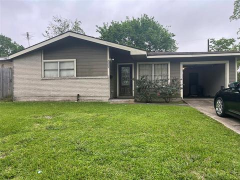 3202 Tanglebriar Dr, Pasadena, TX 77503 photo 1