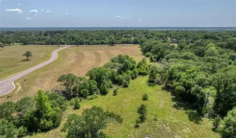 293 Bellwood Lake Ln, Bellville, TX 77418