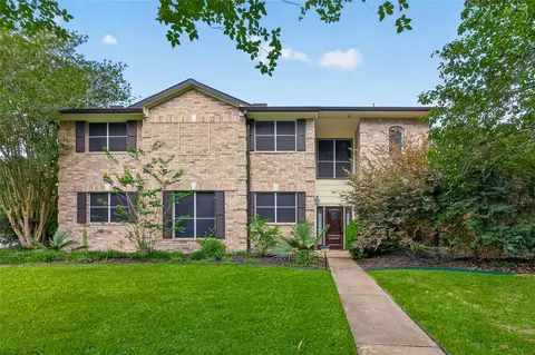 8107 Tiger Ln, Houston, TX 77040